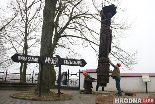 Деревянного Витовта должны были установить в Лиде, но поставили в Гродно. И почему не появились памятники Калиновскому и Богдановичу