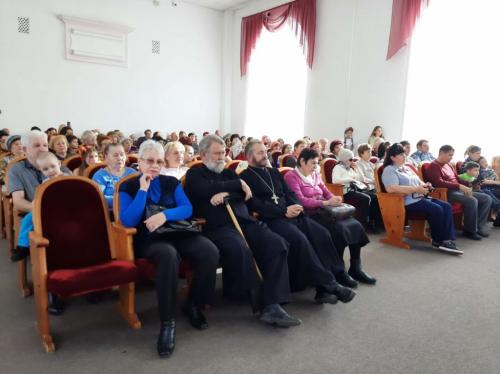 В Назаровском благочинии состоялся концерт, приуроченный к празднику Покрова