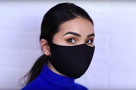 В Ростове предприятия начали шить защитные маски
